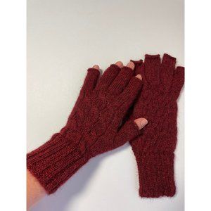 Alpaca yarn gloves.Hand Knitted Mittens, Gloves, Size M, Warm and cozy.